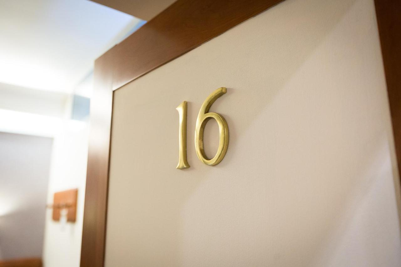 Bed and Breakfast Filomena Arthouse Рим Экстерьер фото